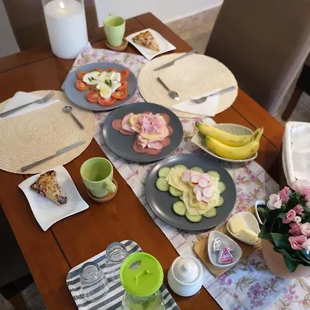 De Likua 3* 鲁容贝罗克