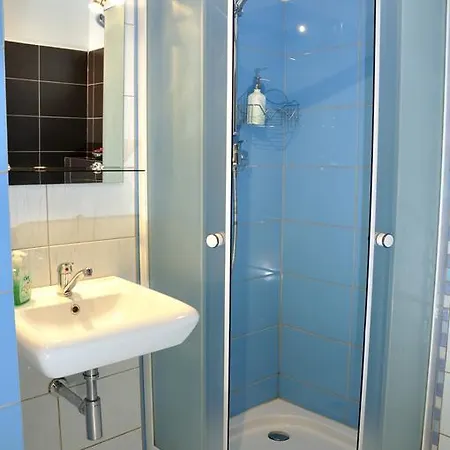 De Likua ゲストハウス ルジョムベロク